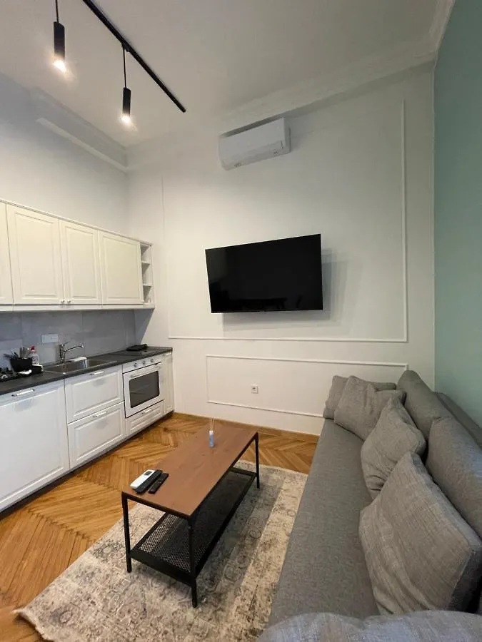 Flower Apartment Budapest